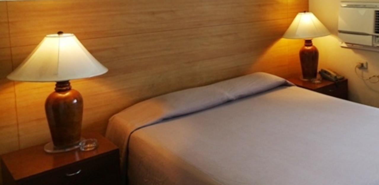 Mabini Mansion Hotel & Residential Suites مانيلا المظهر الخارجي الصورة